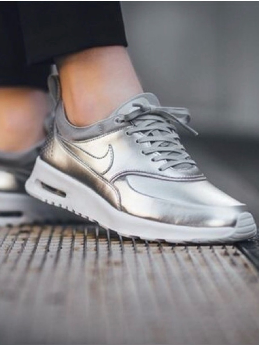 Nike Air Max Silver Premium Metallic Thea 6.5